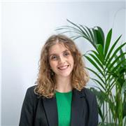 Dottoressa in Giurisprudenza, praticante avvocato e master in diritto pubblico